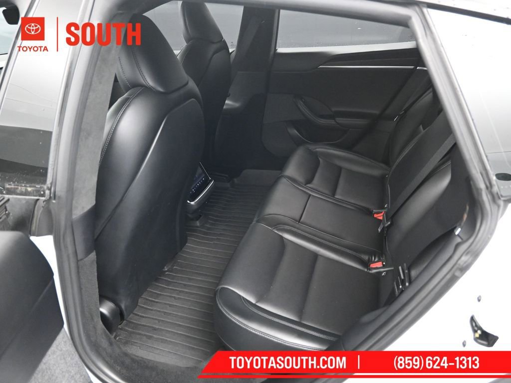 Used 2022 Tesla Model S image 10