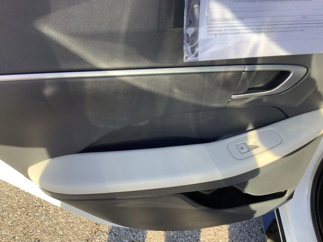 Certified 2025 Hyundai Sonata SEL AWD/4WD image 12
