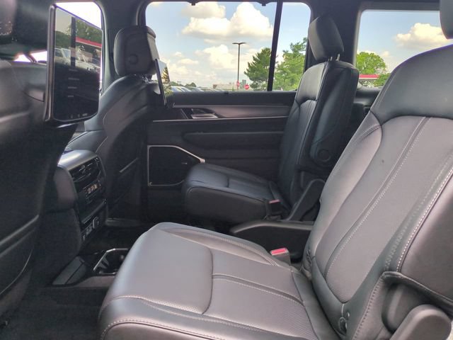 New 2026 Jeep Grand Wagoneer Limited AWD/4WD image 14