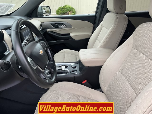 Used 2023 Chevrolet Traverse LT w/ LPO, Cargo Package AWD/4WD image 24