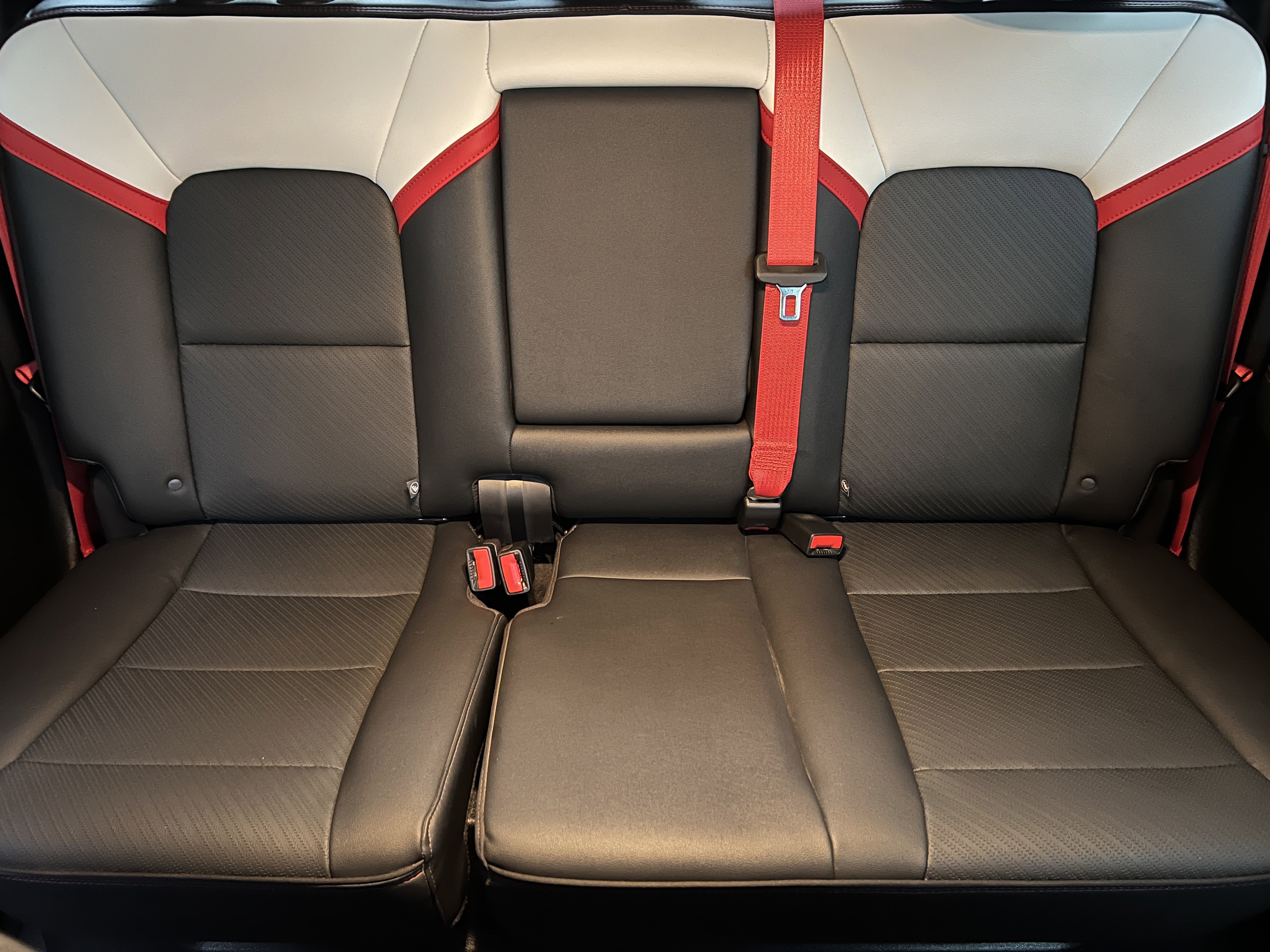 Used 2024 GMC Canyon AT4X image 15