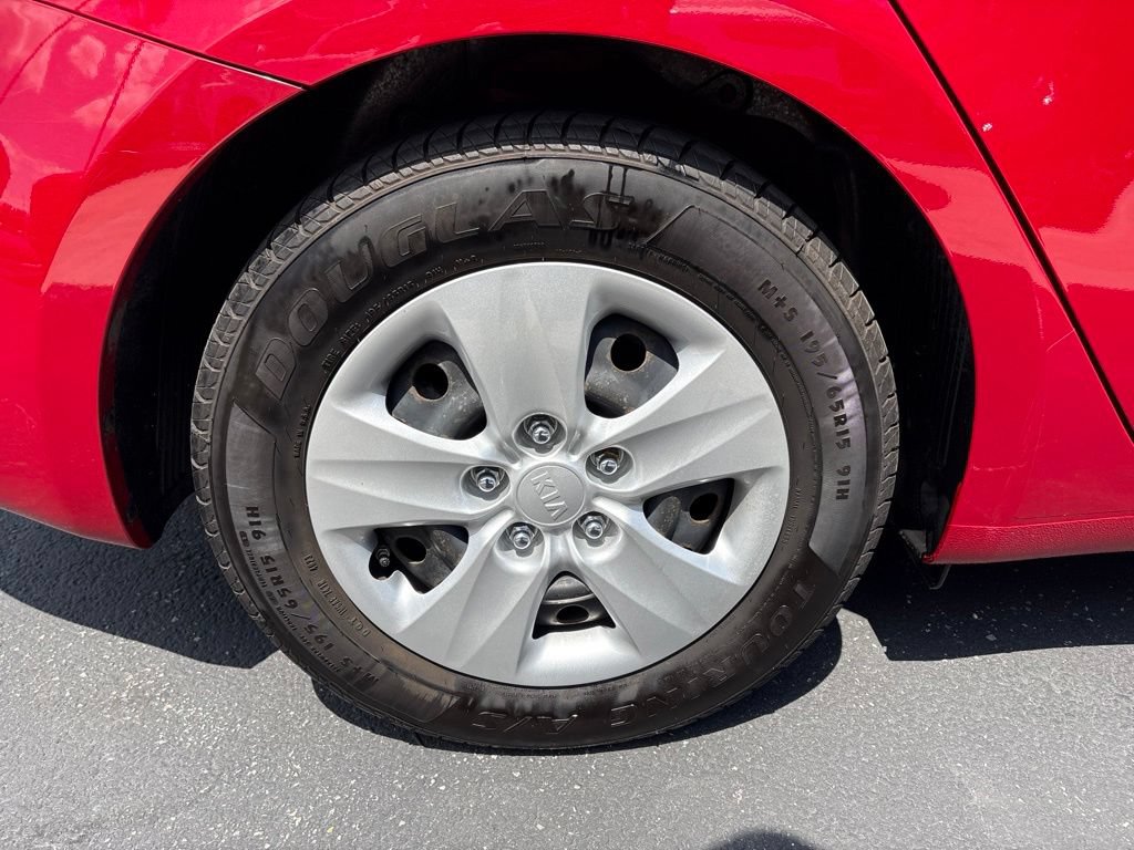 Used 2016 Kia Forte LX FWD image 11