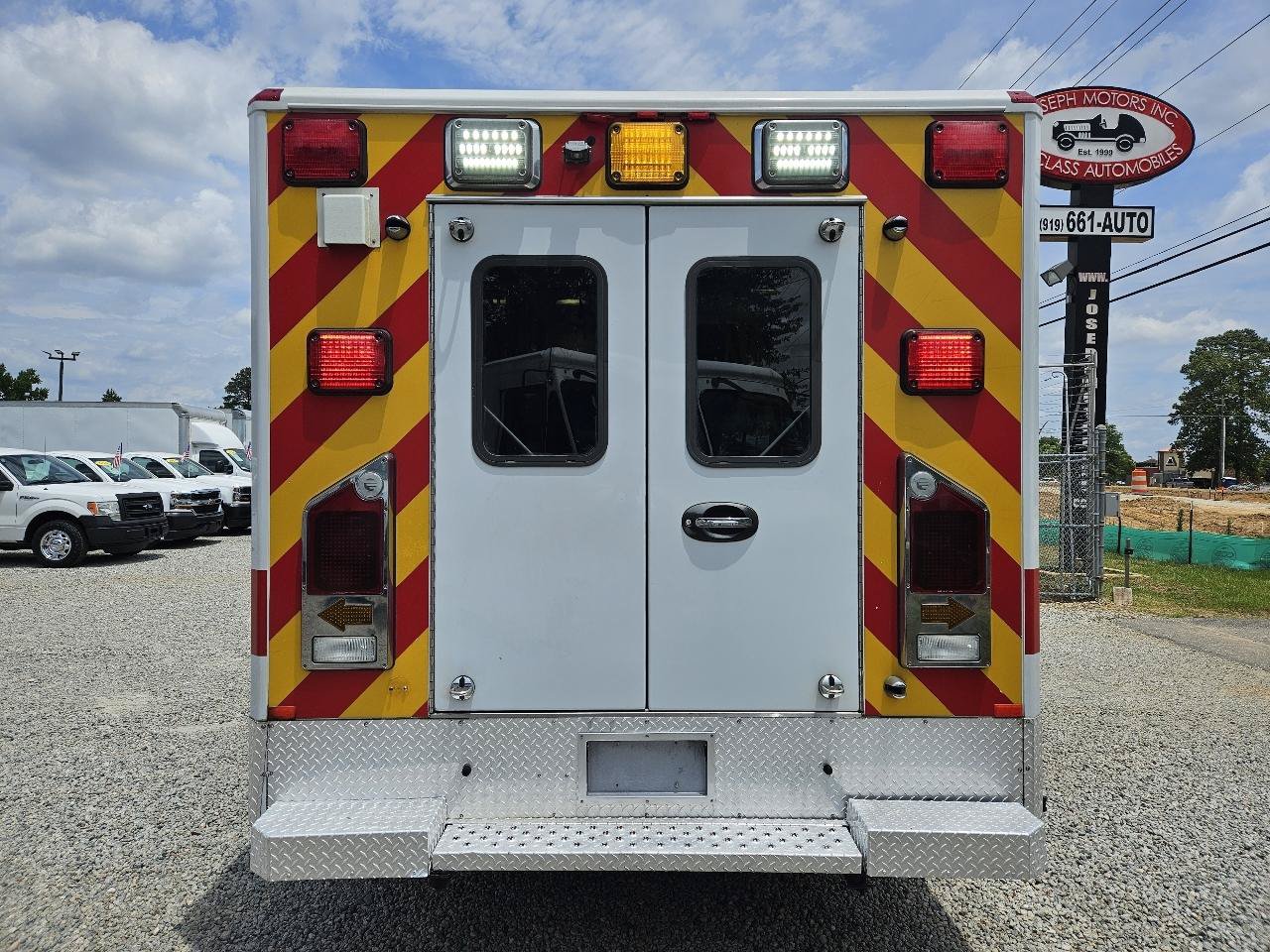 Used 2015 Ford F450 XLT AWD/4WD image 4