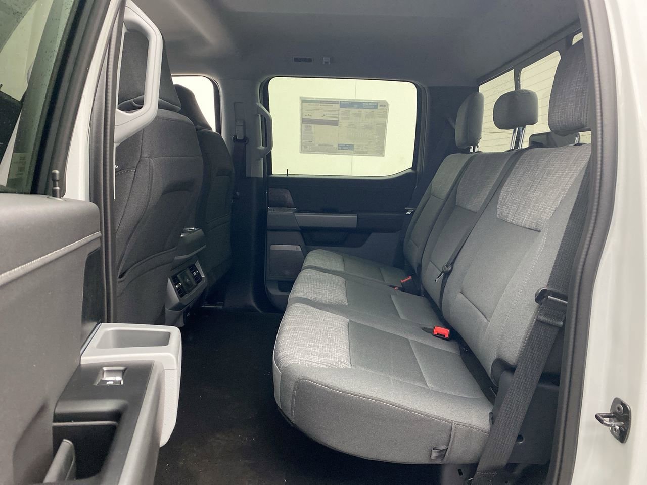 New 2026 Ford F350 XLT w/ XLT Premium Package AWD/4WD image 22