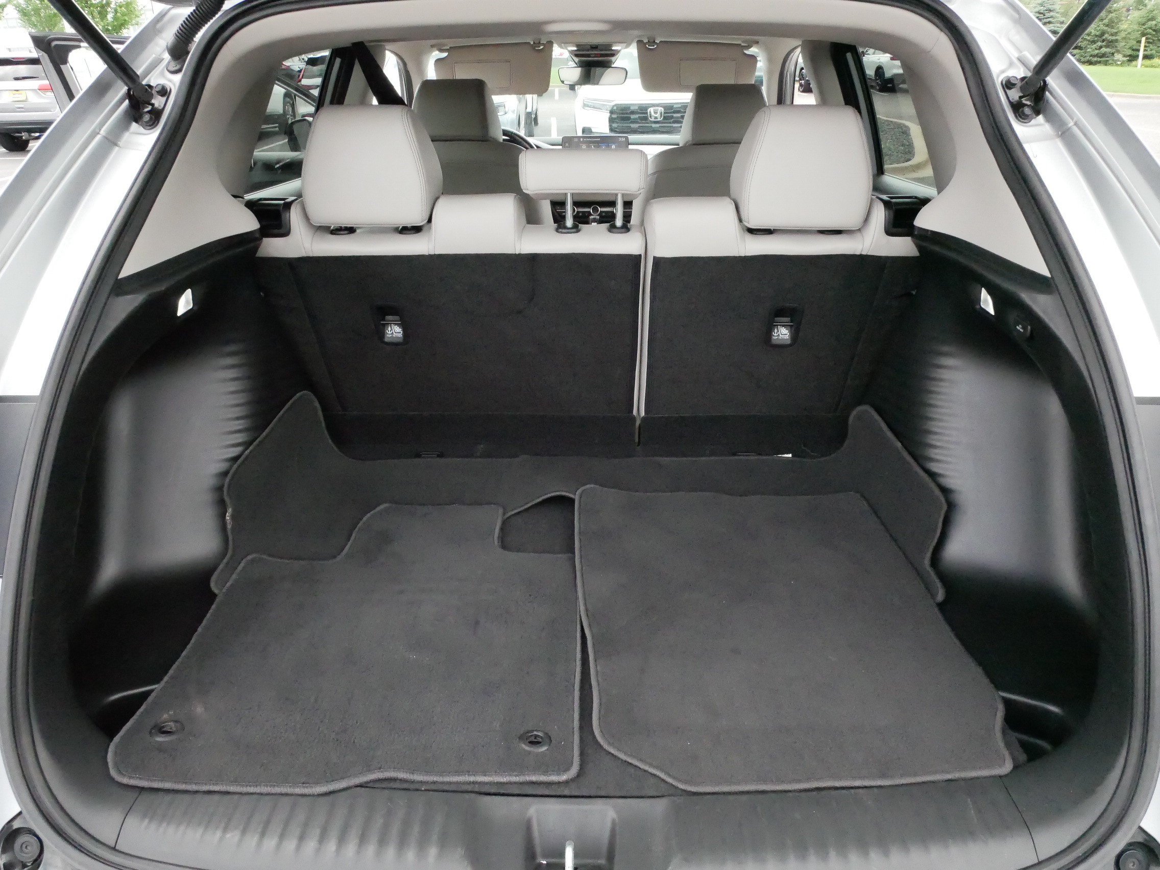 Used 2025 Honda HR-V EX-L image 18