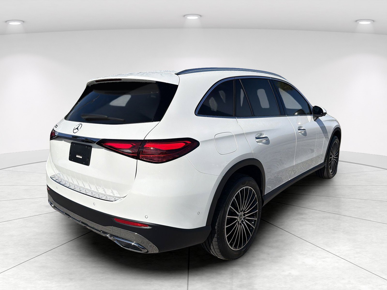 Used 2027 Mercedes-Benz GLC 300 image 4
