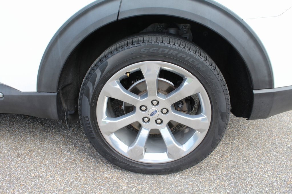 Used 2020 Ford Explorer Platinum w/ Premium Technology Package image 24