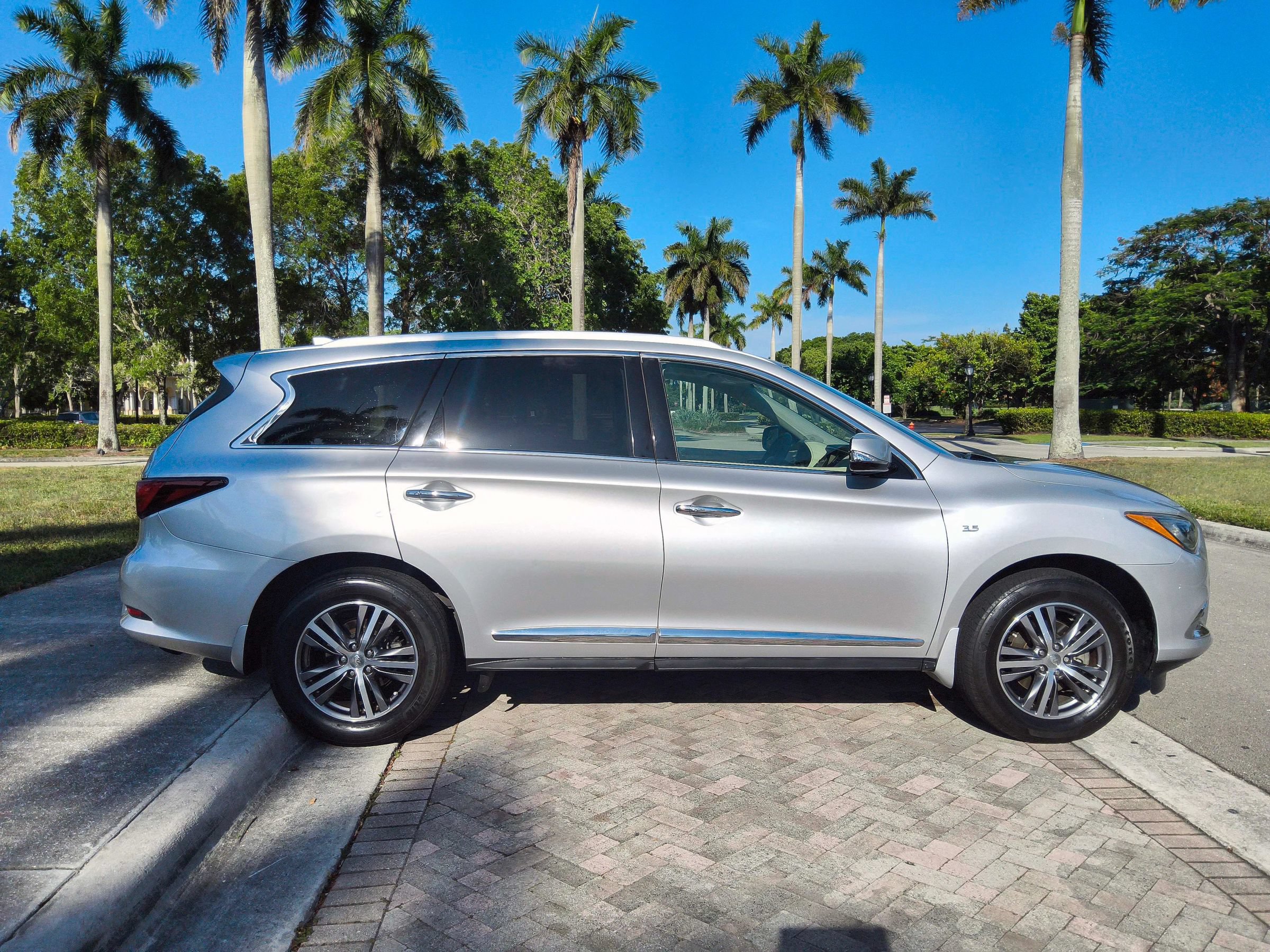 Used 2020 INFINITI QX60 Luxe FWD image 18