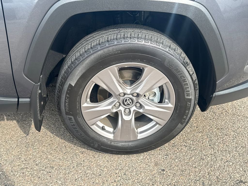 Used 2025 Toyota RAV4 XLE w/ Convenience Package image 41