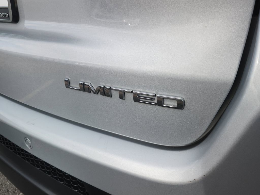 Used 2025 Jeep Compass Limited image 13