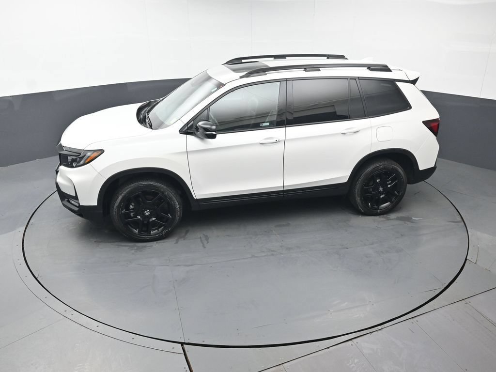 Certified 2024 Honda Passport Black Edition image 38
