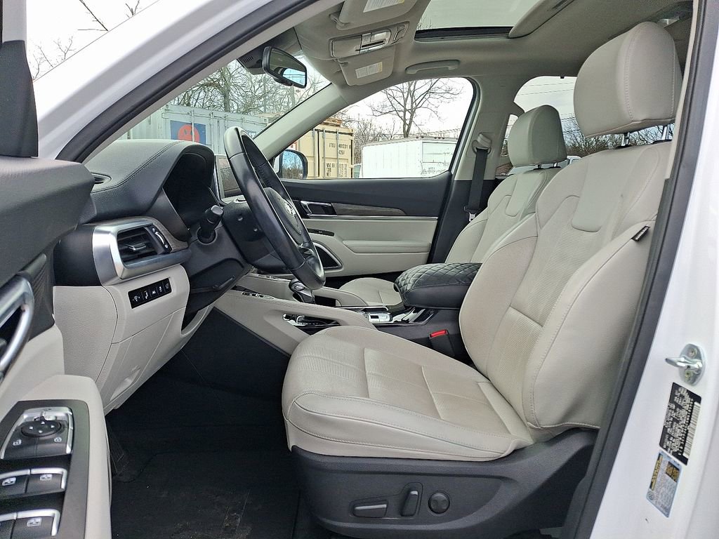 Used 2021 Kia Telluride EX w/ EX Premium Package image 17