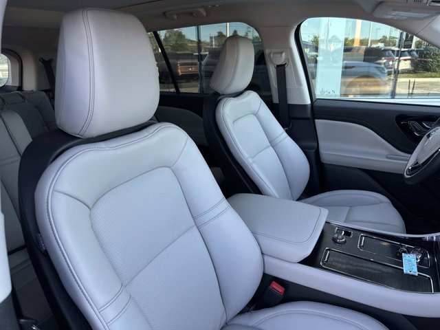 New 2026 Lincoln Aviator 2WD image 19