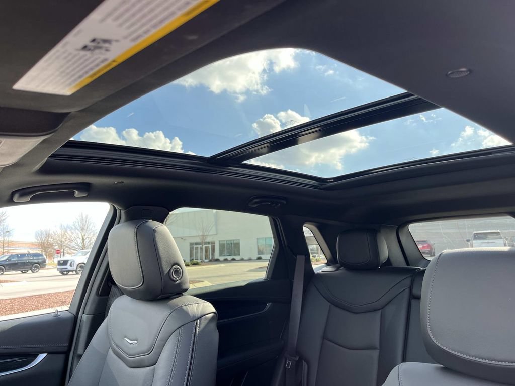 New 2026 Cadillac XT5 Premium Luxury w/ Driver Assist Package FWD image 27