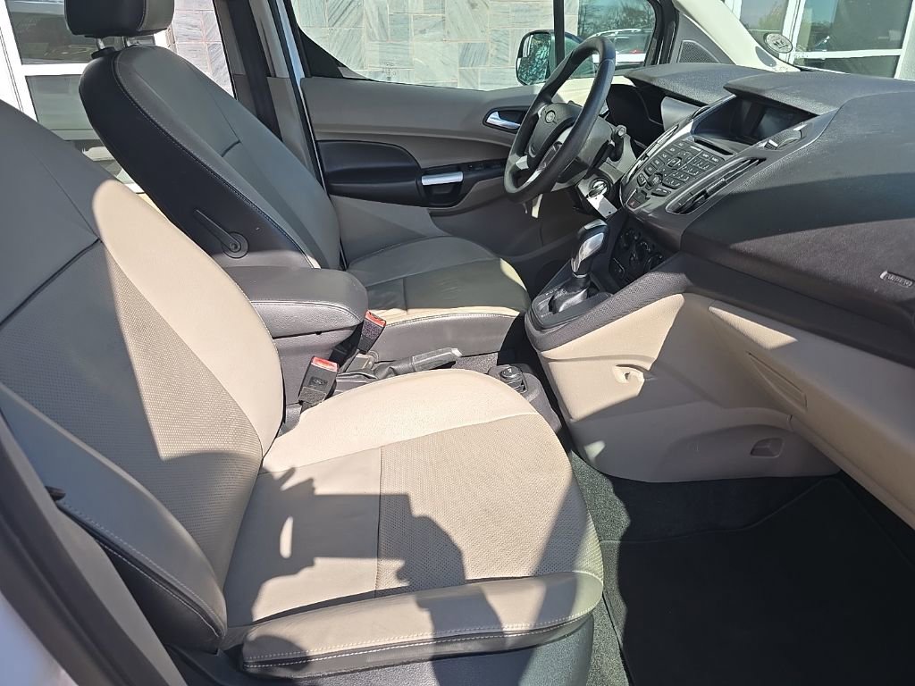 Used 2014 Ford Transit Connect XLT image 16