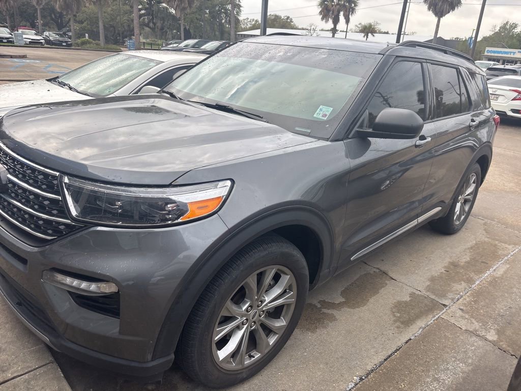 Used 2023 Ford Explorer XLT w/ Equipment Group 202A image 1