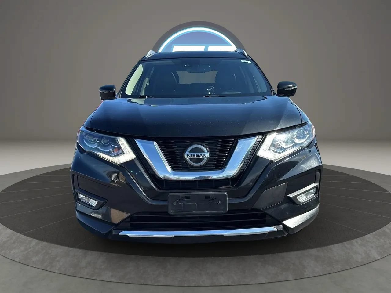 Used 2018 Nissan Rogue SL w/ Premium Package AWD/4WD image 4