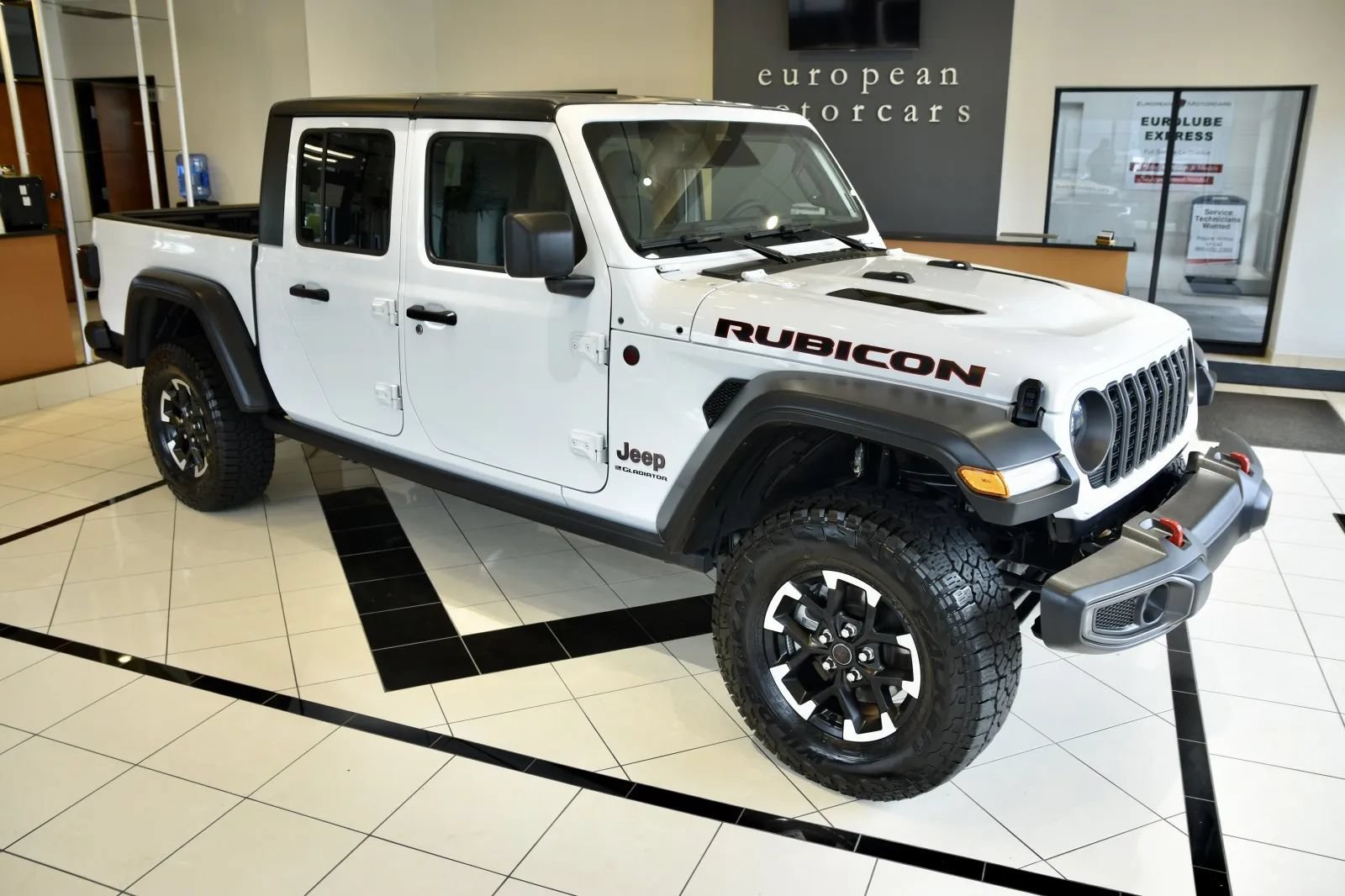 Used 2026 Jeep Gladiator Rubicon AWD/4WD image 8