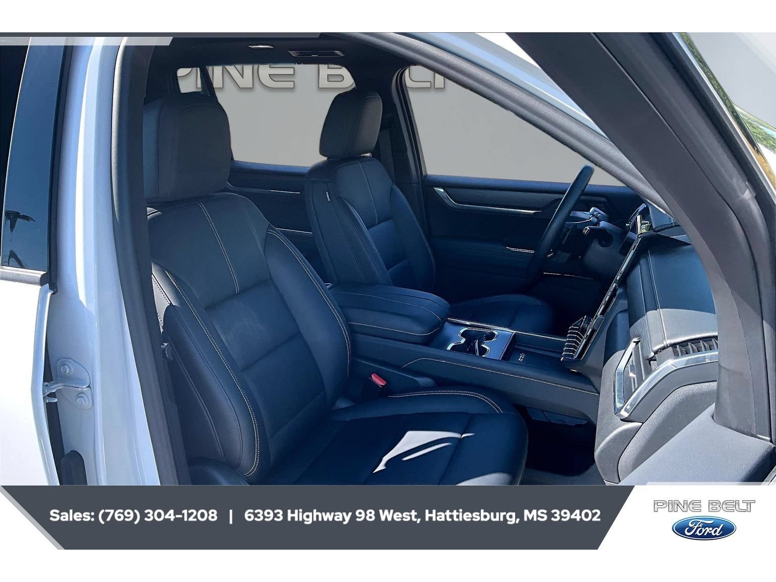 Used 2024 GMC Acadia Elevation w/ Black Edition FWD image 6