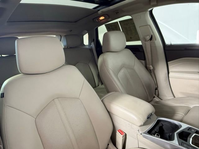 Used 2012 Cadillac SRX Luxury image 55