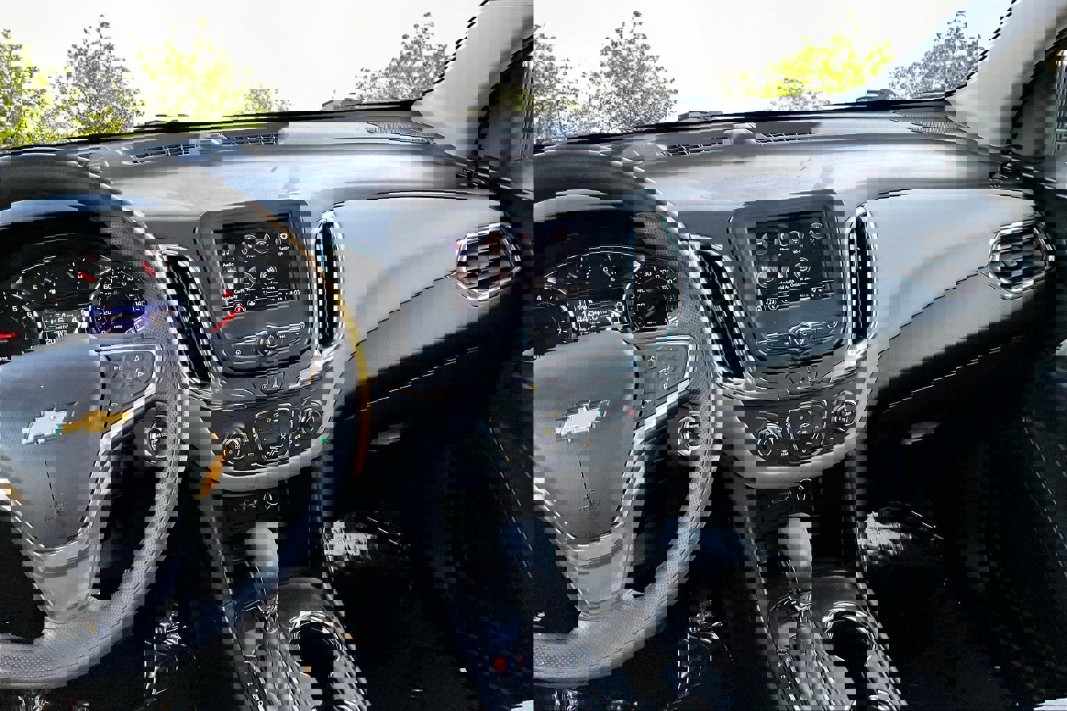 Used 2022 Chevrolet Equinox LS w/ LS Convenience Package image 6