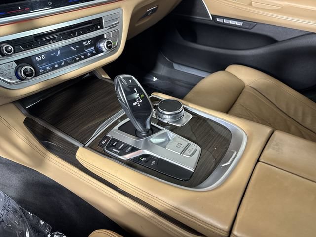 Used 2016 BMW 750i xDrive AWD/4WD image 18