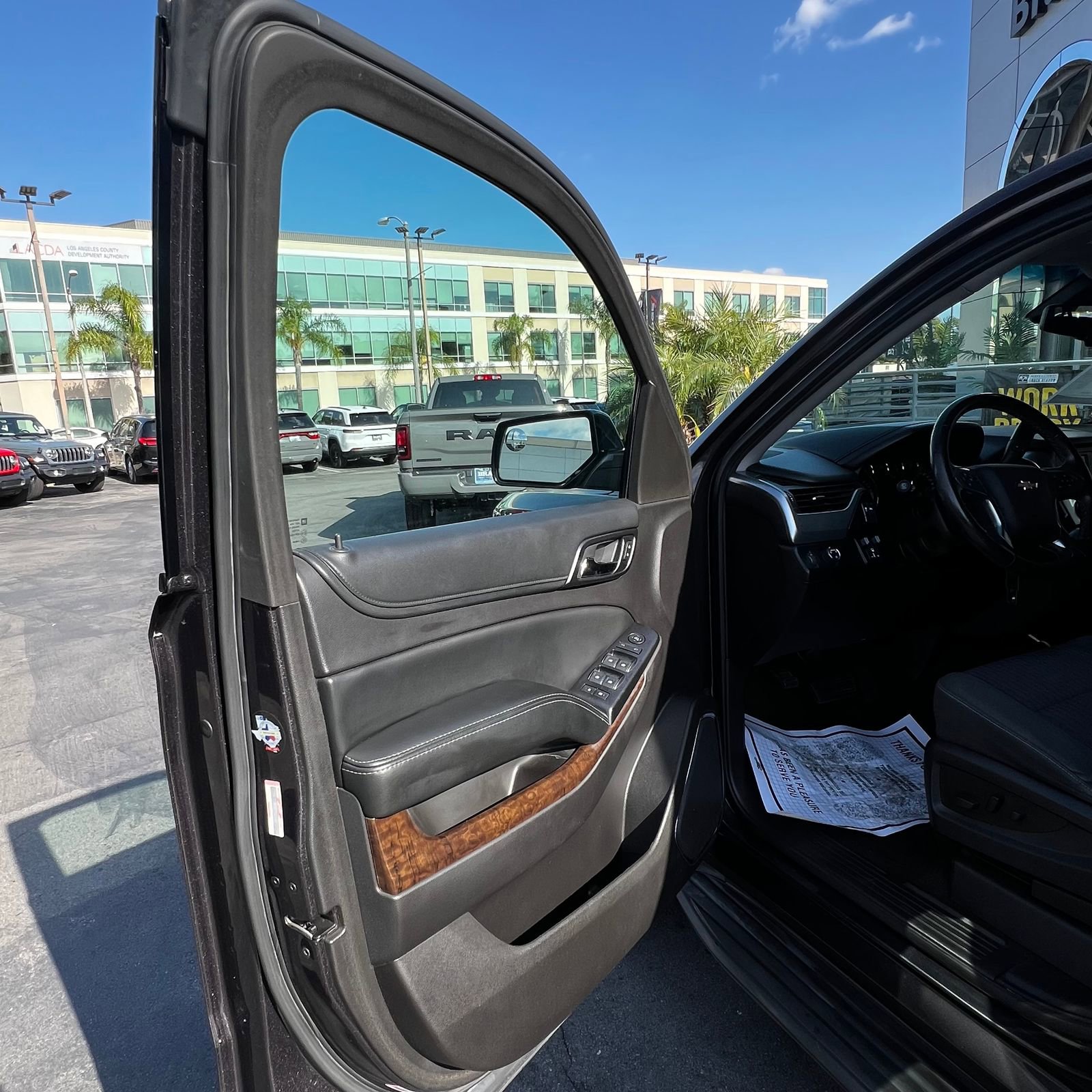 Used 2015 Chevrolet Suburban LS w/ Max Trailering Package RWD image 20