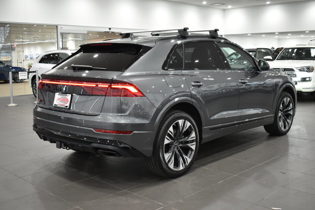 Used 2025 Audi Q8 Premium Plus w/ Premium Plus Package image 11