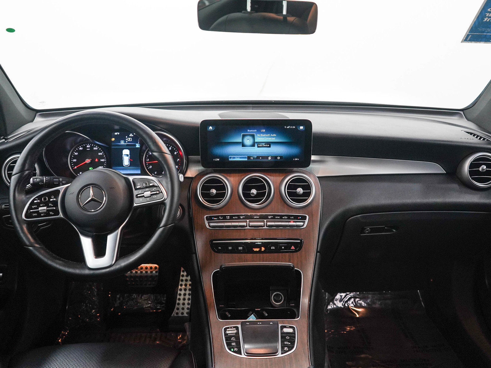 Used 2021 Mercedes-Benz GLC 300 4MATIC image 13