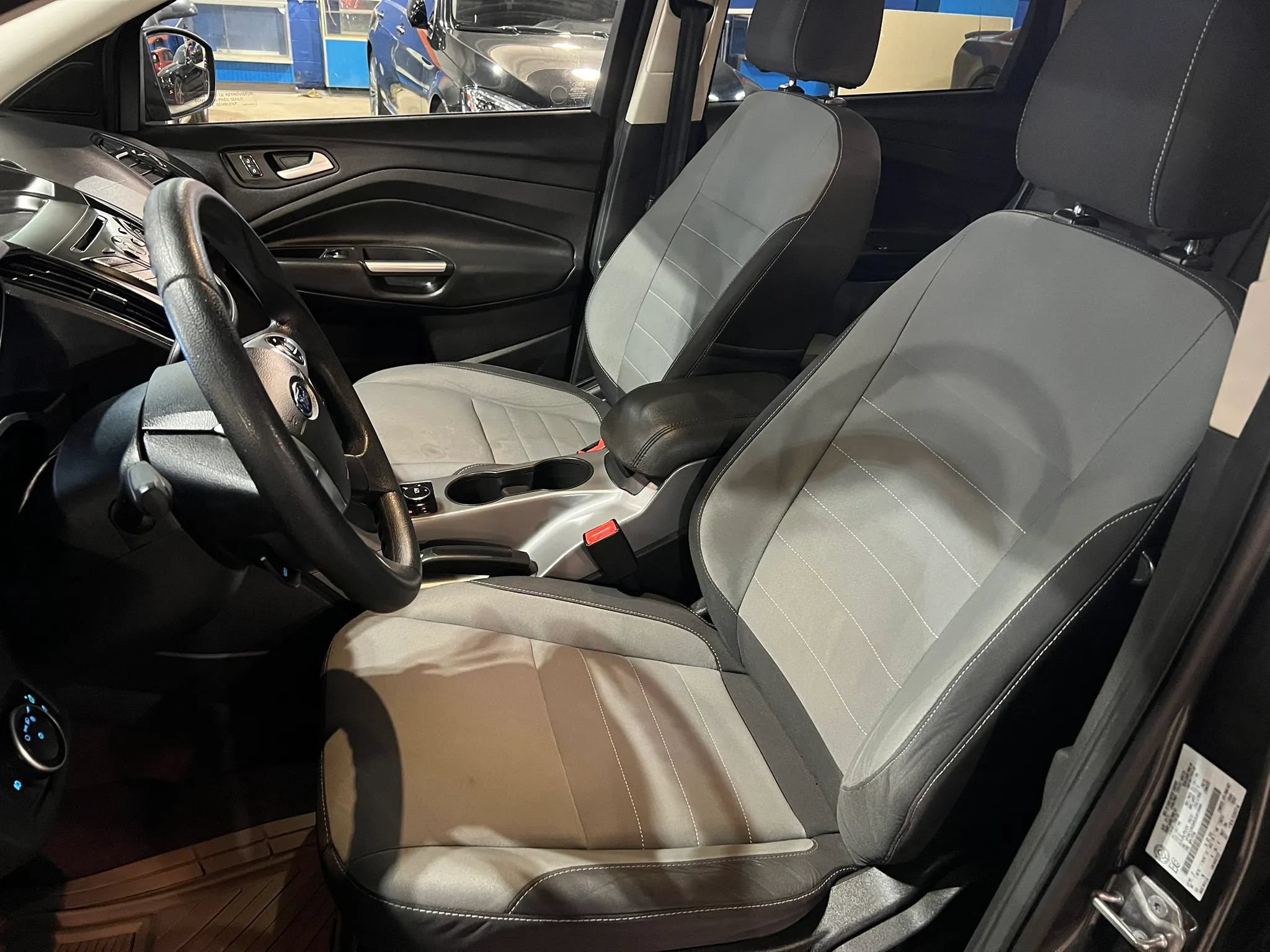 Used 2016 Ford Escape SE w/ Cargo Utility Package AWD/4WD image 10