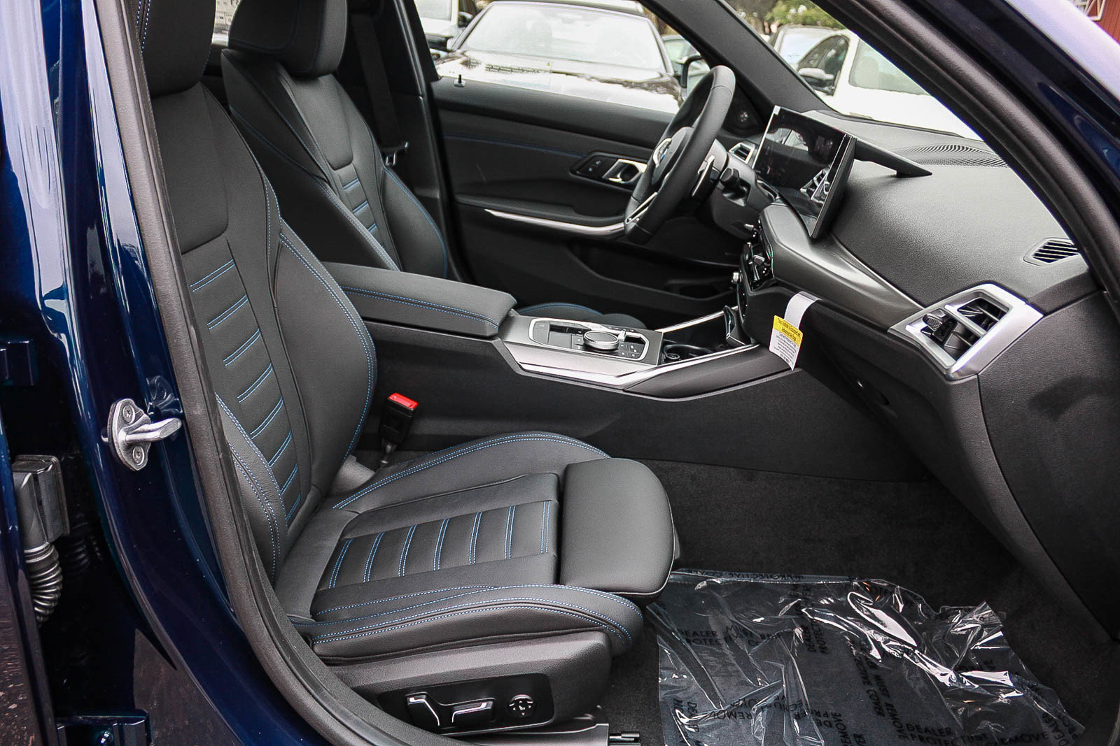New 2026 BMW 330i Sedan w/ M Sport Package RWD image 12