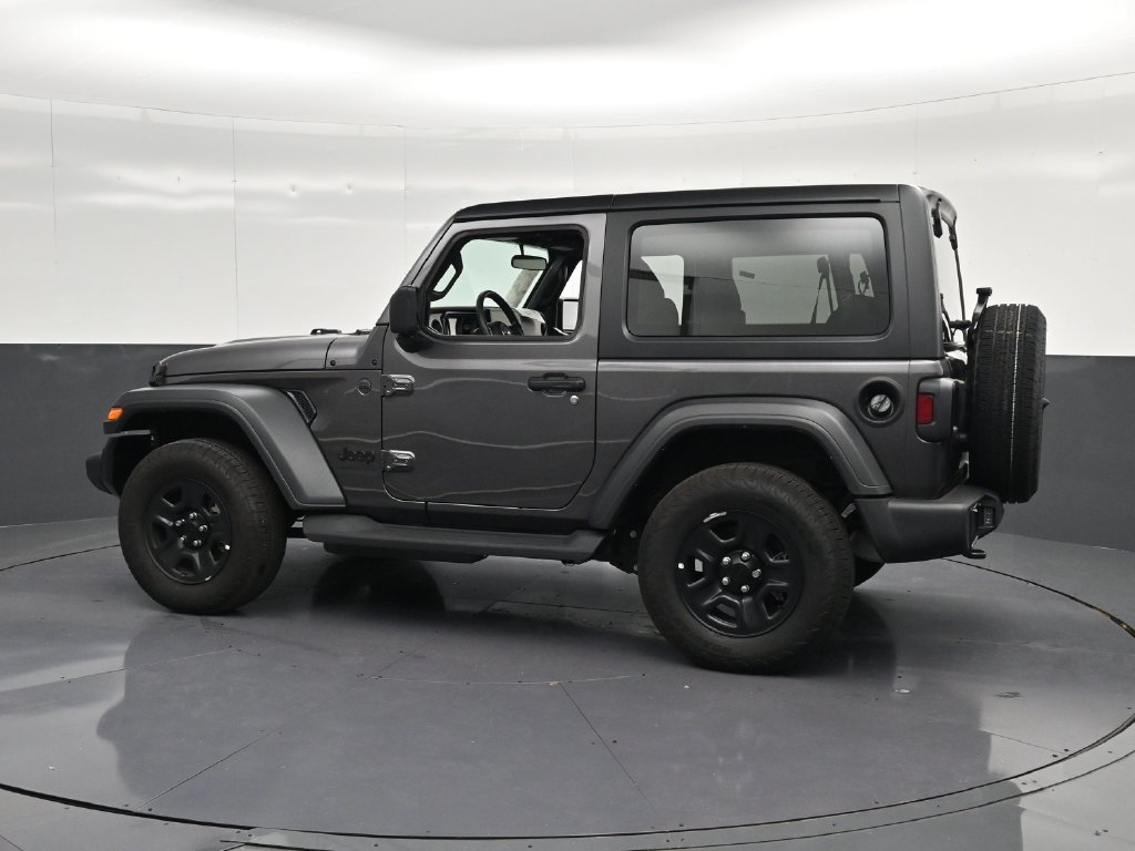 Used 2026 Jeep Wrangler Sport AWD/4WD image 8