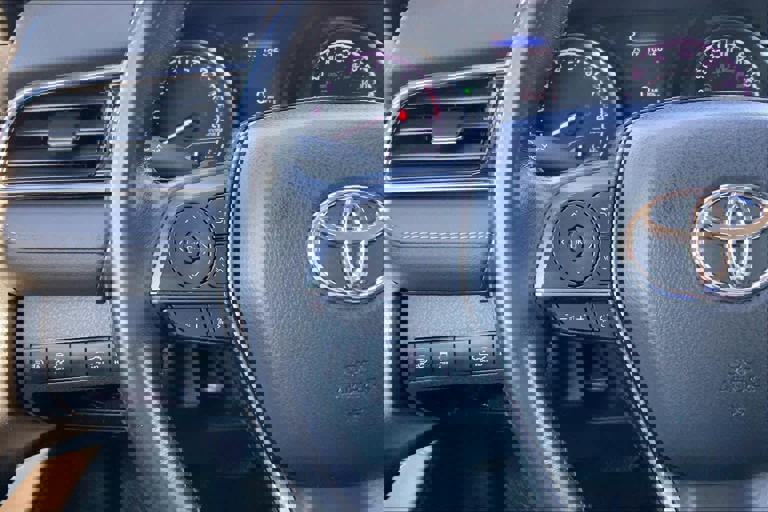 Used 2024 Toyota Camry SE FWD image 24