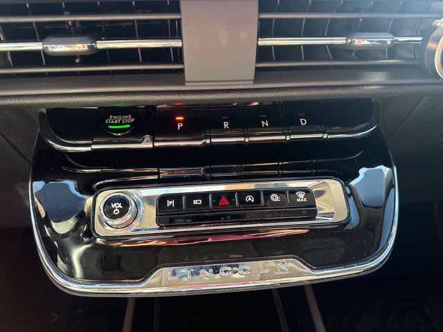 Used 2025 Lincoln Corsair Reserve FWD image 29