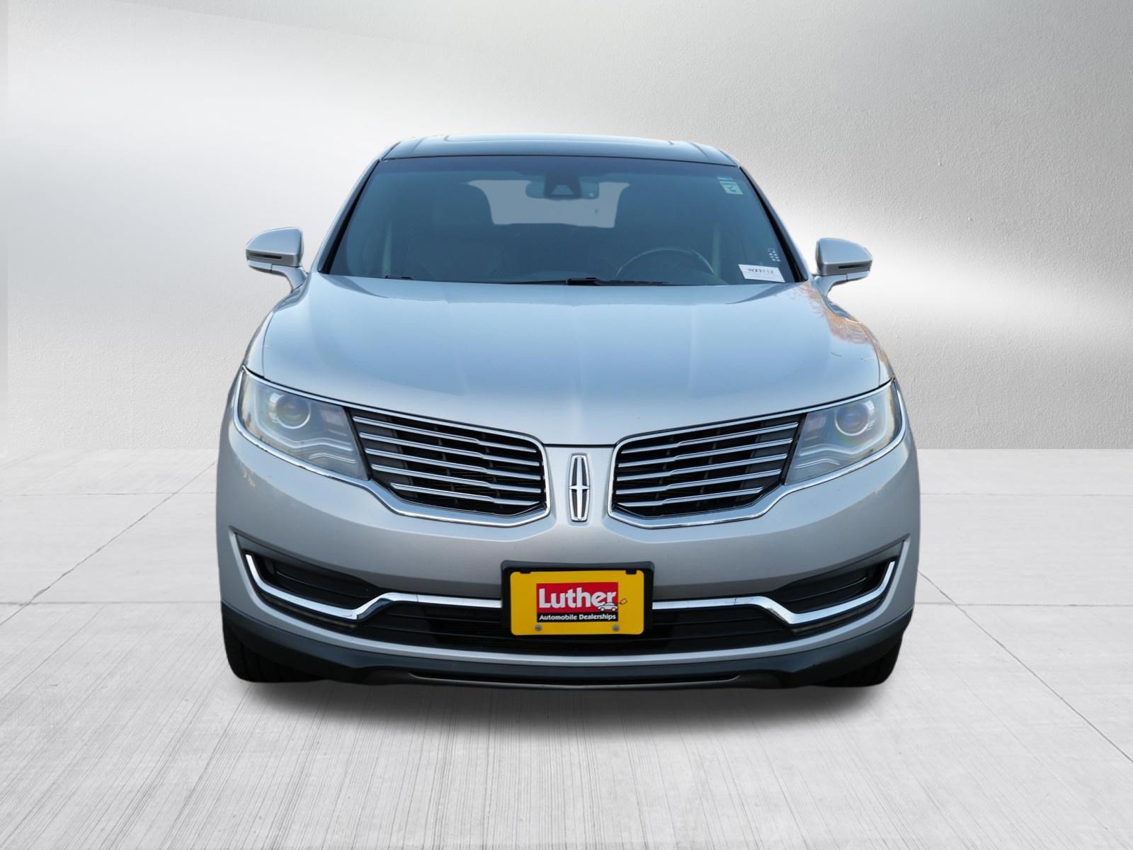 Used 2018 Lincoln MKX Reserve w/ Lincoln MKX Climate Package AWD/4WD image 2