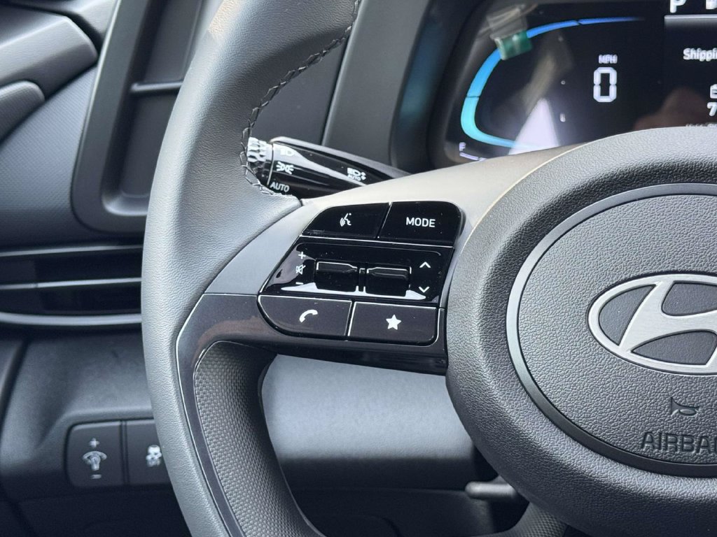 New 2026 Hyundai Elantra SEL Sport FWD image 26