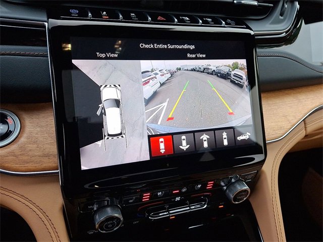 Used 2024 Jeep Grand Cherokee Summit image 15