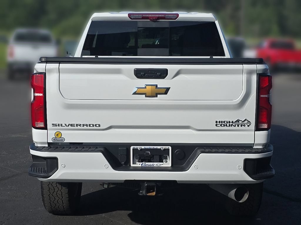 Used 2025 Chevrolet Silverado 2500 High Country w/ High Country Premium Package AWD/4WD image 7