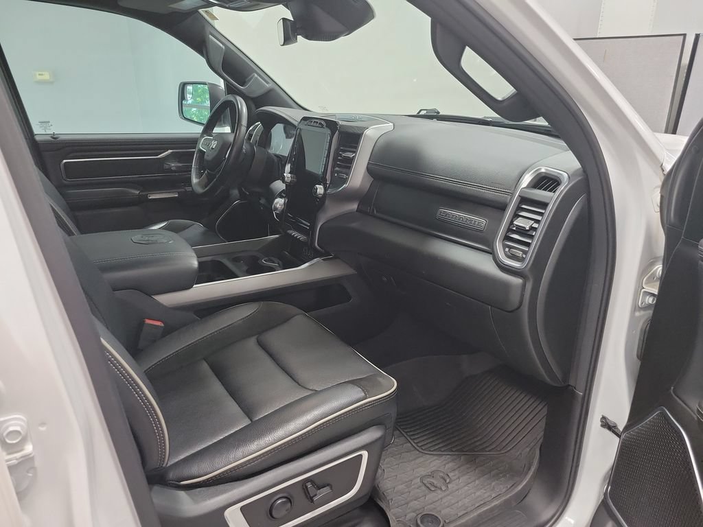 Used 2023 RAM 1500 Laramie AWD/4WD image 21