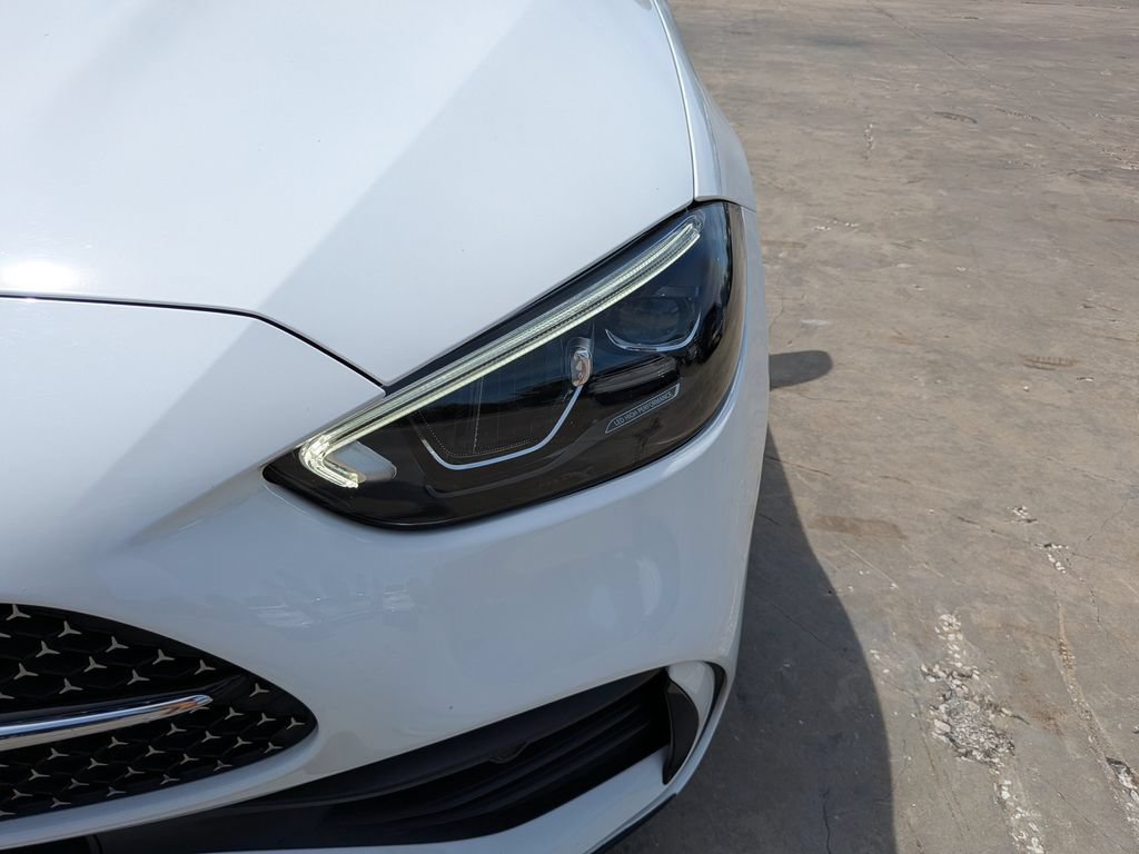 Used 2023 Mercedes-Benz C 300 Sedan image 10
