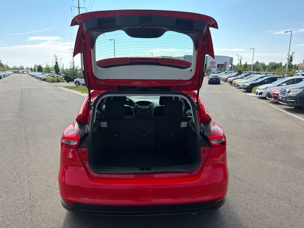 Used 2015 Ford Focus SE FWD image 14