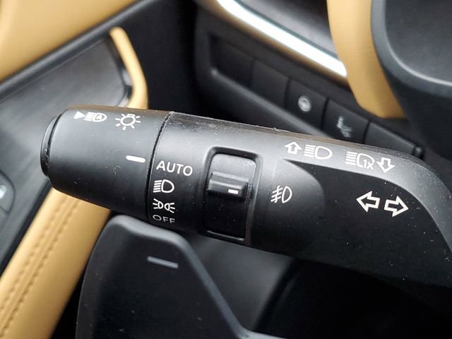 Used 2022 Nissan Rogue Platinum w/ Head-Up Display Package image 22