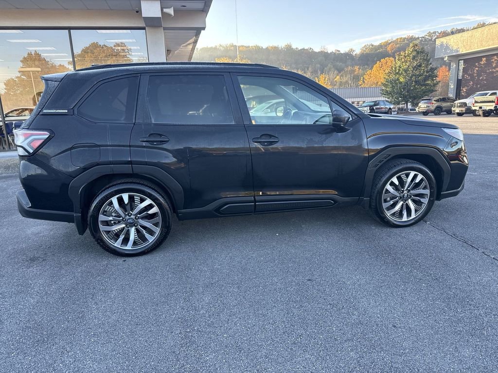 Used 2025 Subaru Forester Touring w/ Popular Package - Touring image 4