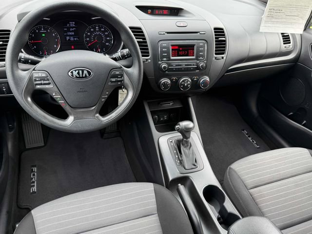 Used 2016 Kia Forte LX FWD image 2