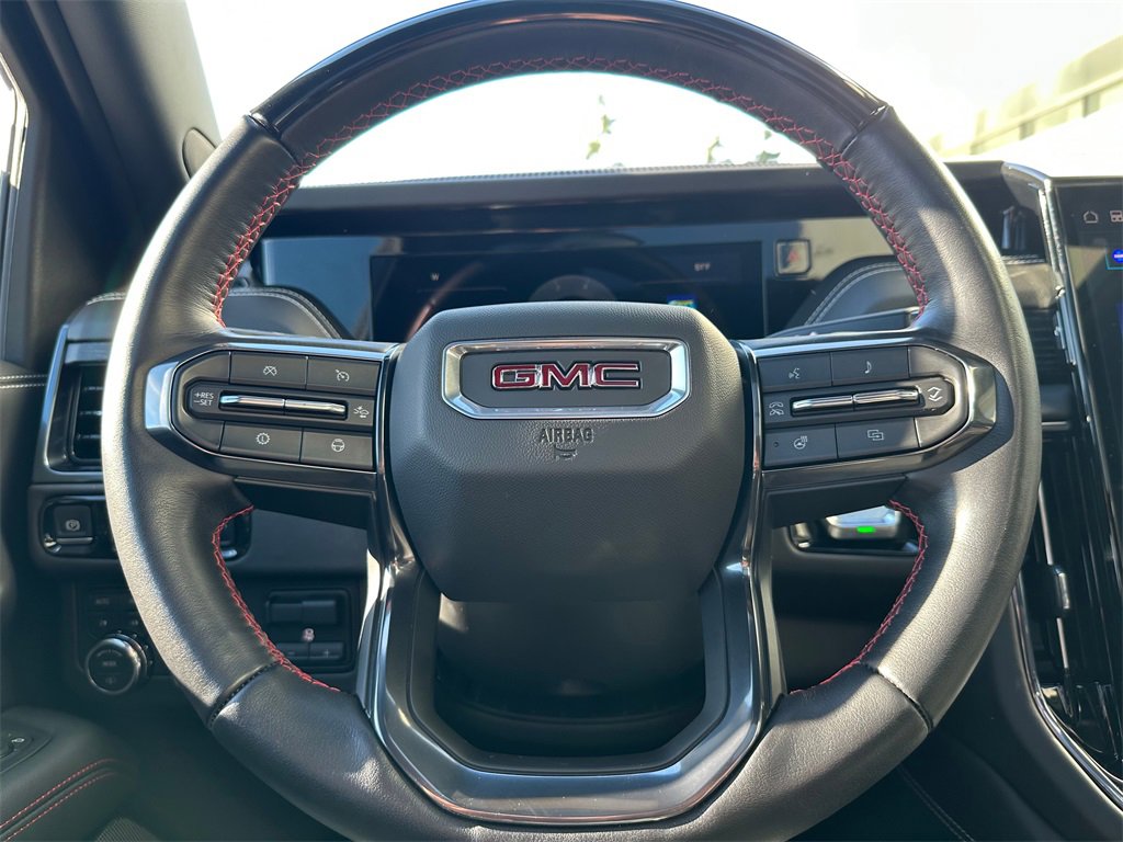 Used 2025 GMC Yukon XL AT4 Ultimate image 27