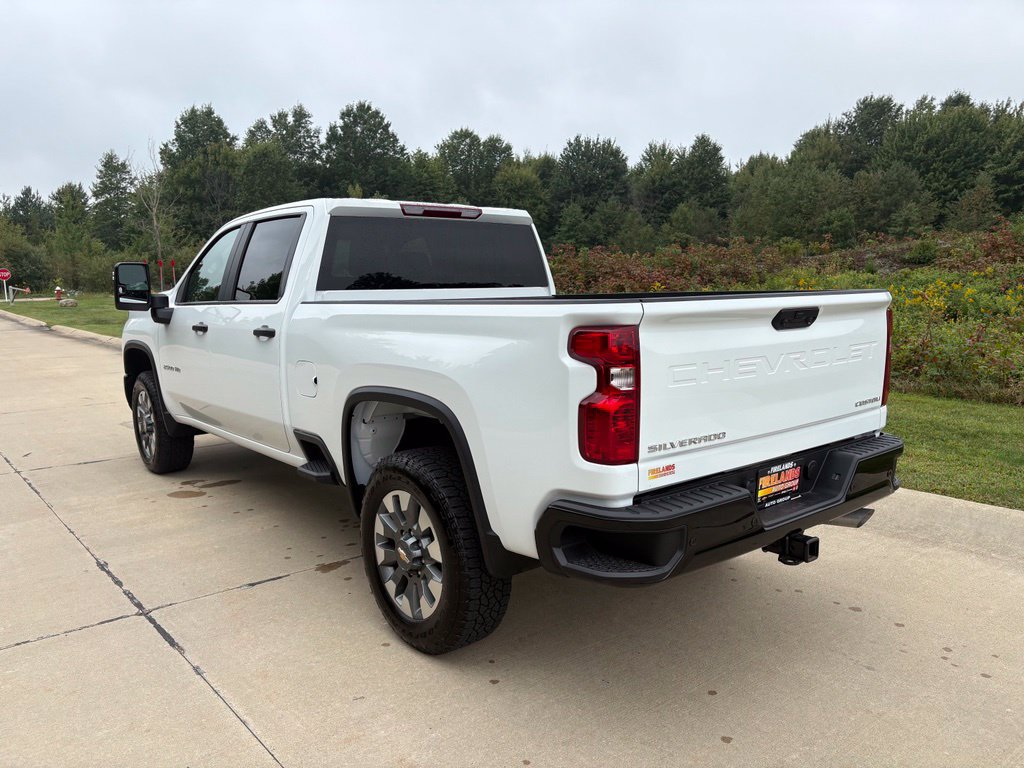 New 2026 Chevrolet Silverado 2500 Custom w/ Custom Value Package AWD/4WD image 7