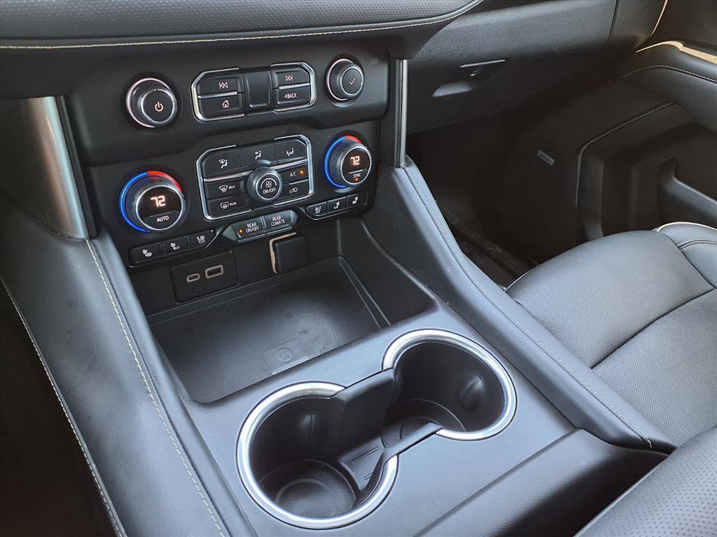 Used 2022 Chevrolet Suburban Premier AWD/4WD image 25