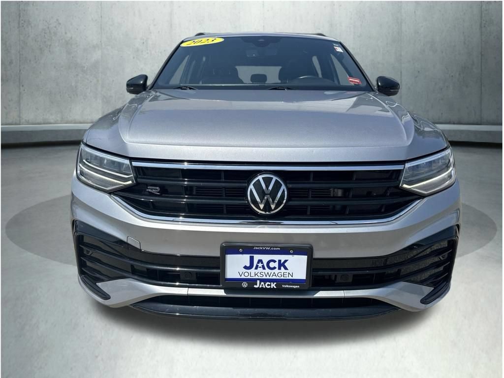 Used 2023 Volkswagen Tiguan SE R-Line AWD/4WD image 11