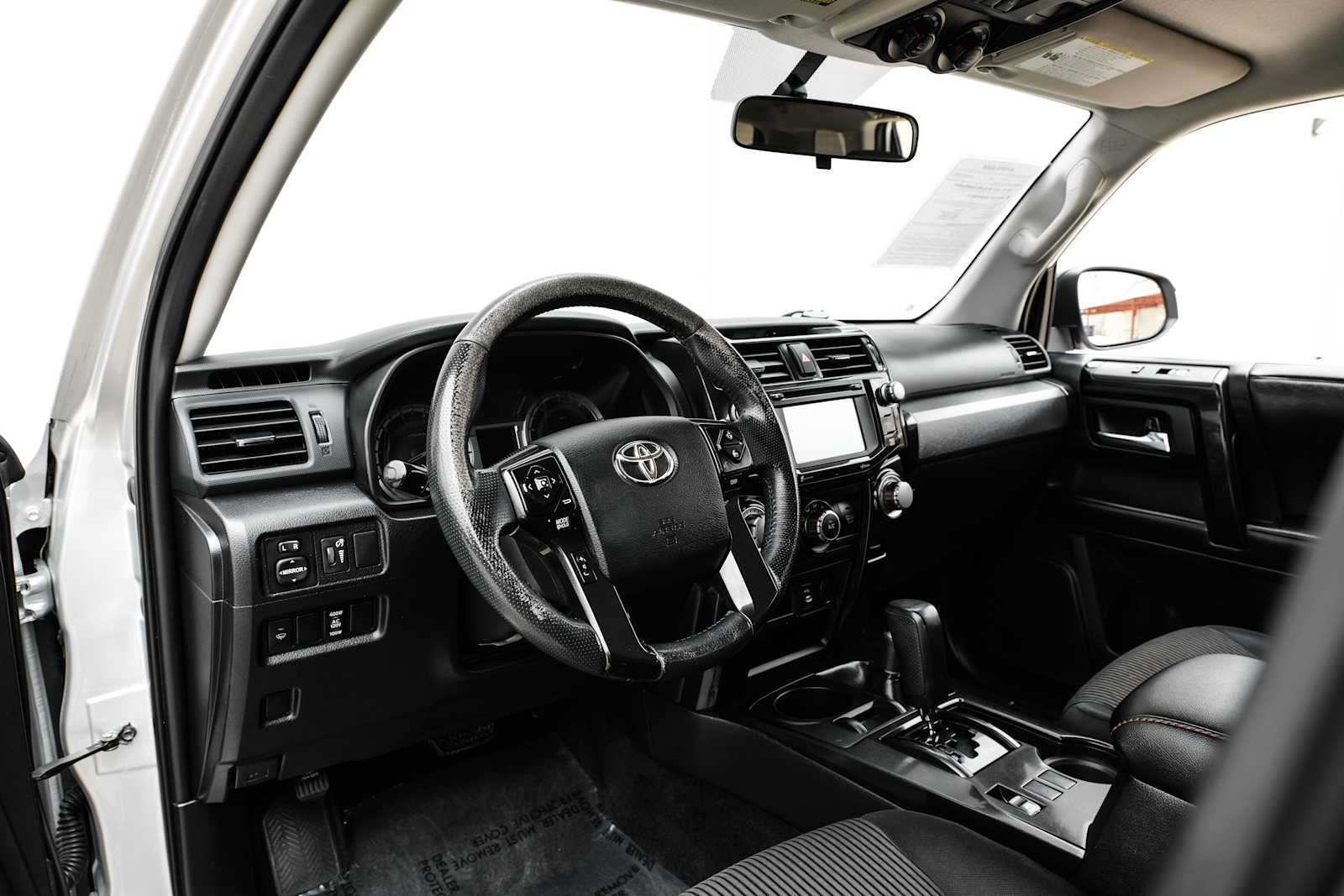 Used 2015 Toyota 4Runner Trail AWD/4WD image 3