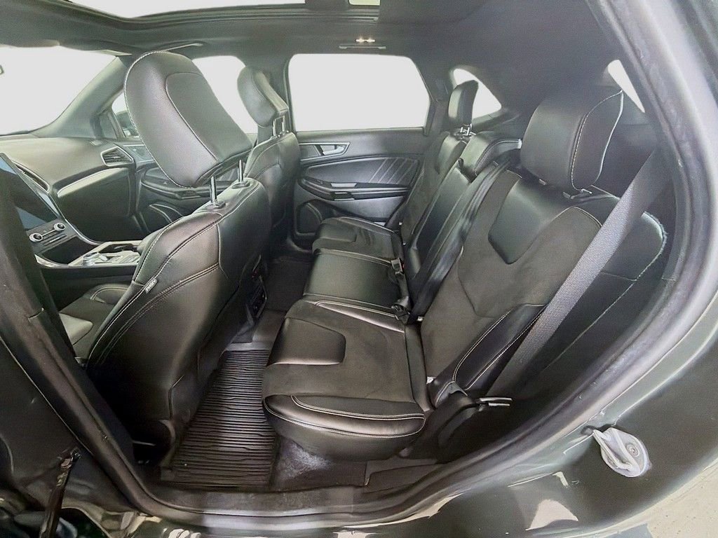 Used 2022 Ford Edge ST w/ Equipment Group 401A image 25
